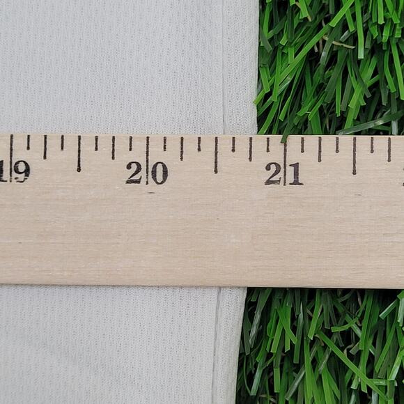 Bad-Badtz-Maru Sanrio Shirt Womens XL 21x27 White Penguin - Picture 4 of 13